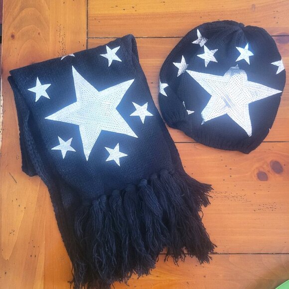 Black and Silver Star Print Scarf/Beanie Set - Picture 6 of 6